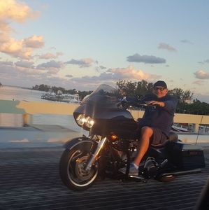 Meet your Posher, Buddy